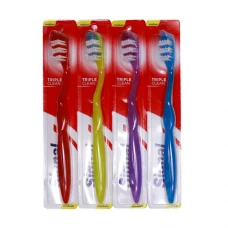 مسواک مدل تریپل کلین با برس متوسط سیگنال|Signal Triple Clean Medium Toothbrush